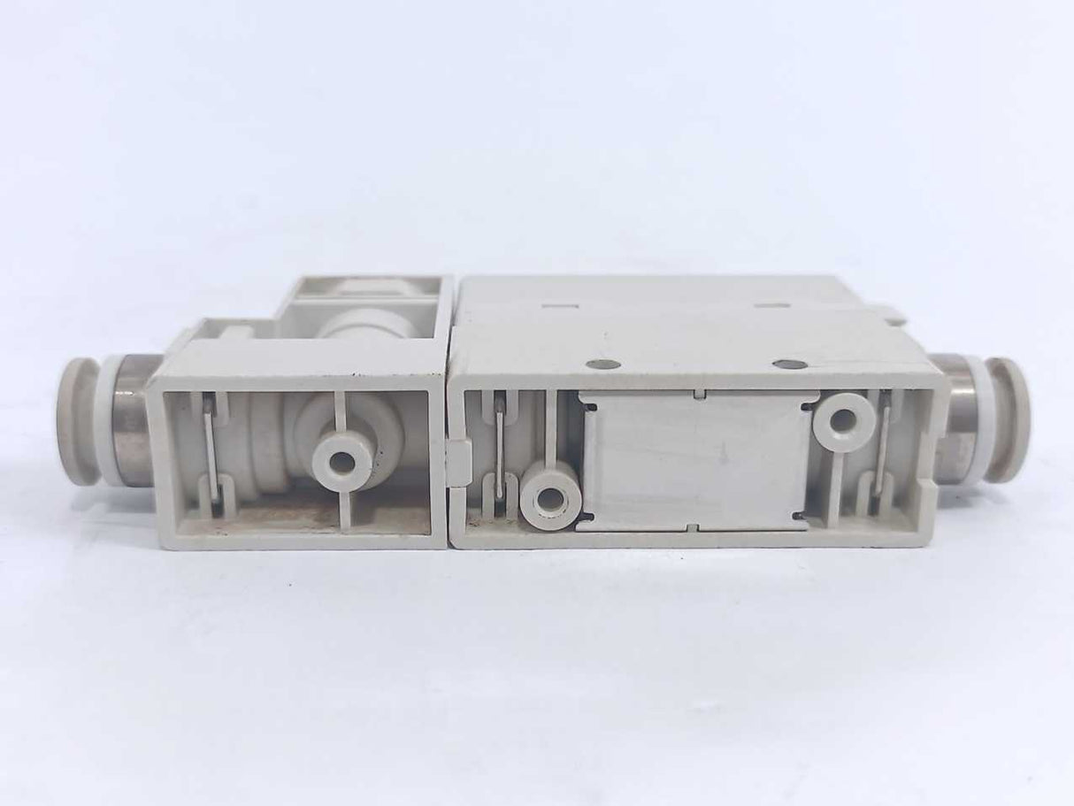 SMC PFM711S-C8-B-M Flow Switch