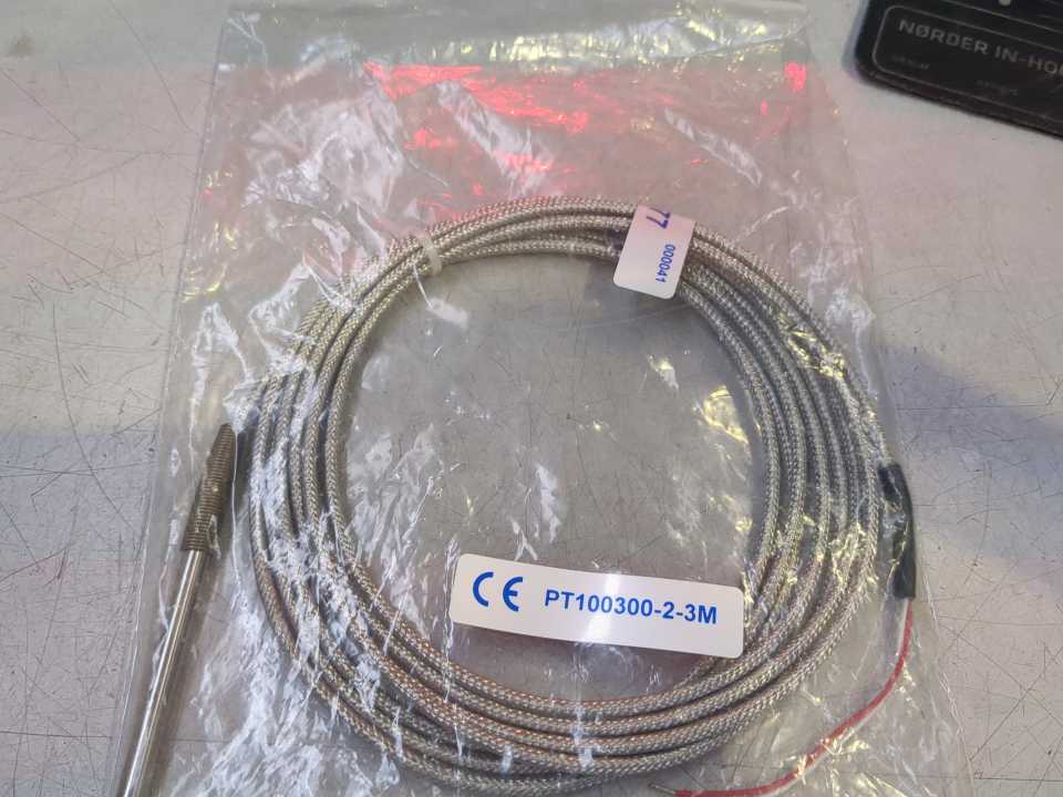 Carlo Gavazzi PT100300-2-3M Temperature Sensor -50ºC ... +300ºC Cable Length: 3m