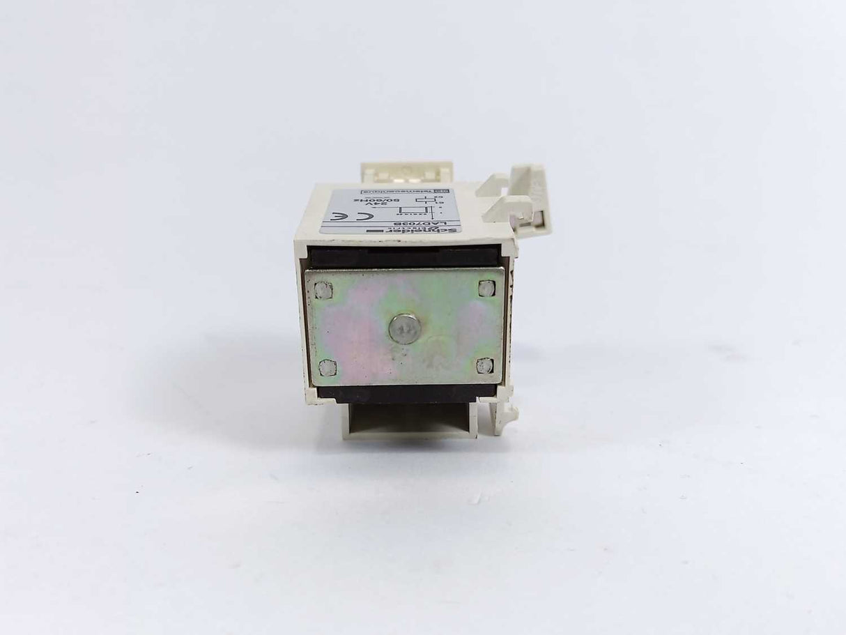 Schneider Electric LAD703B TeSys Trip Reset Unit, 24V AC/DC 50/60Hz
