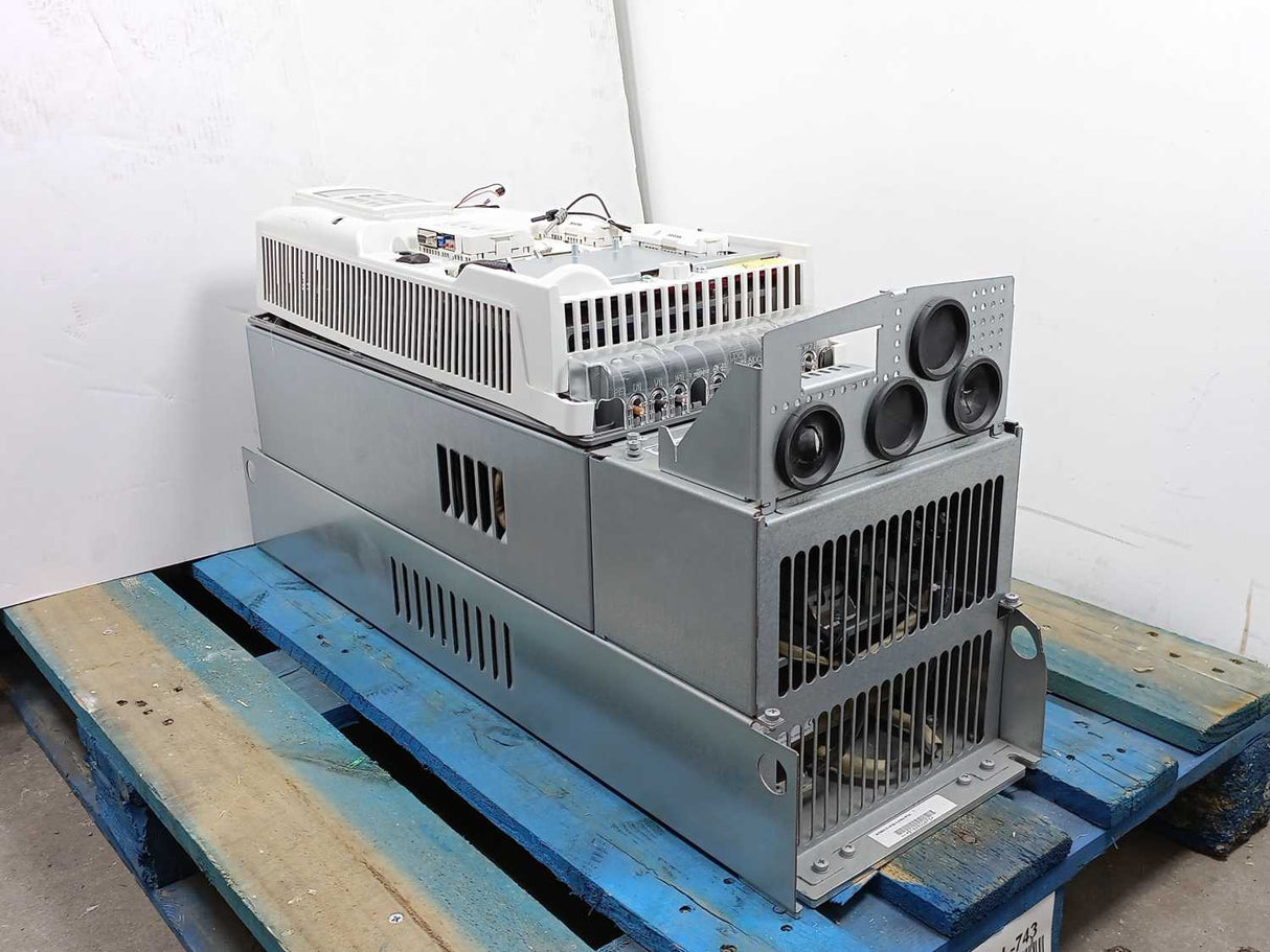 ABB ACS800-31-0025-3+K454+R705 IP21, UL Open Type + Control Panel  CDP312R