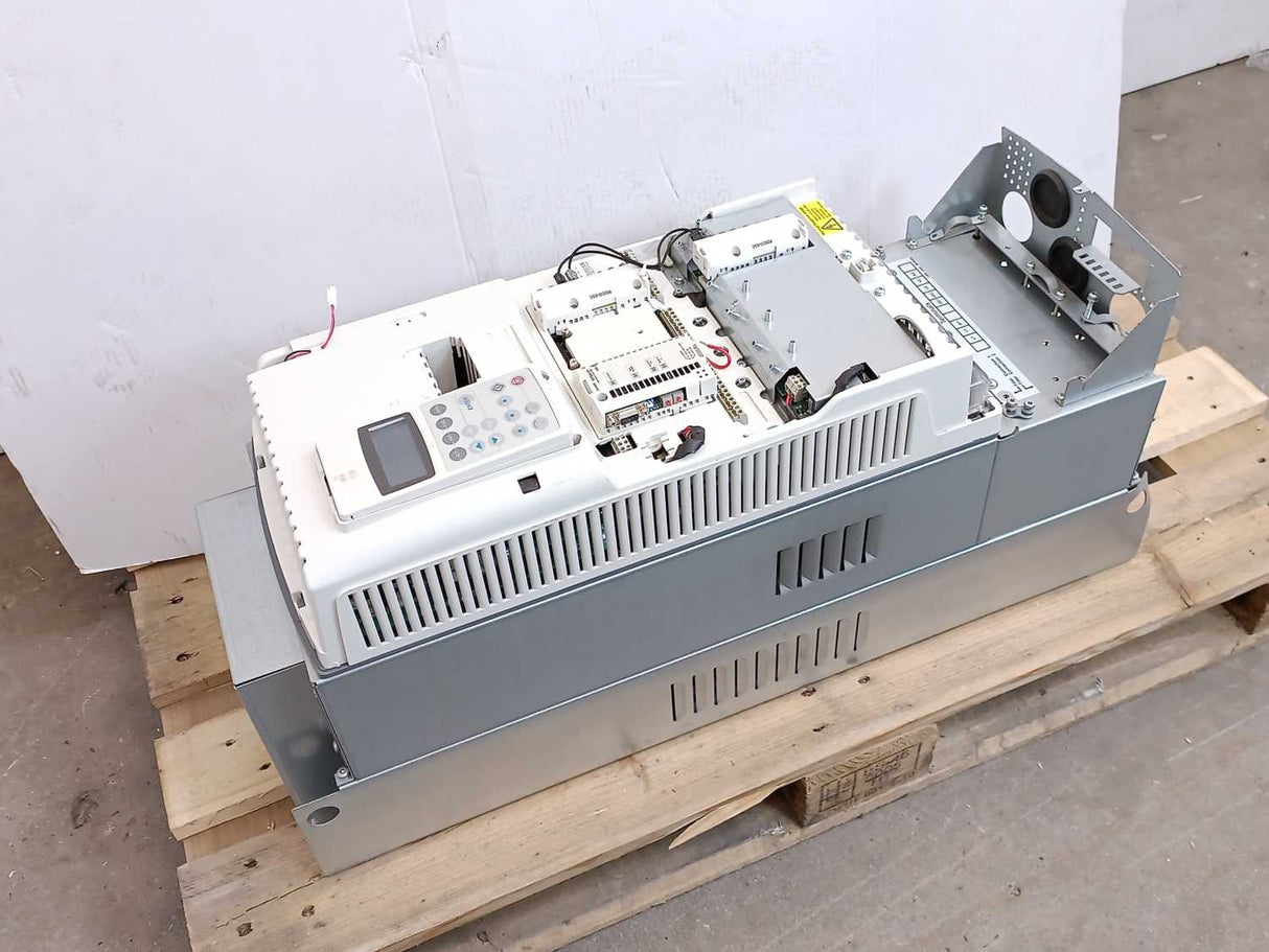 ABB ACS800-31-0025-3+K454+R705 IP21, UL Open Type + Control Panel  CDP312R