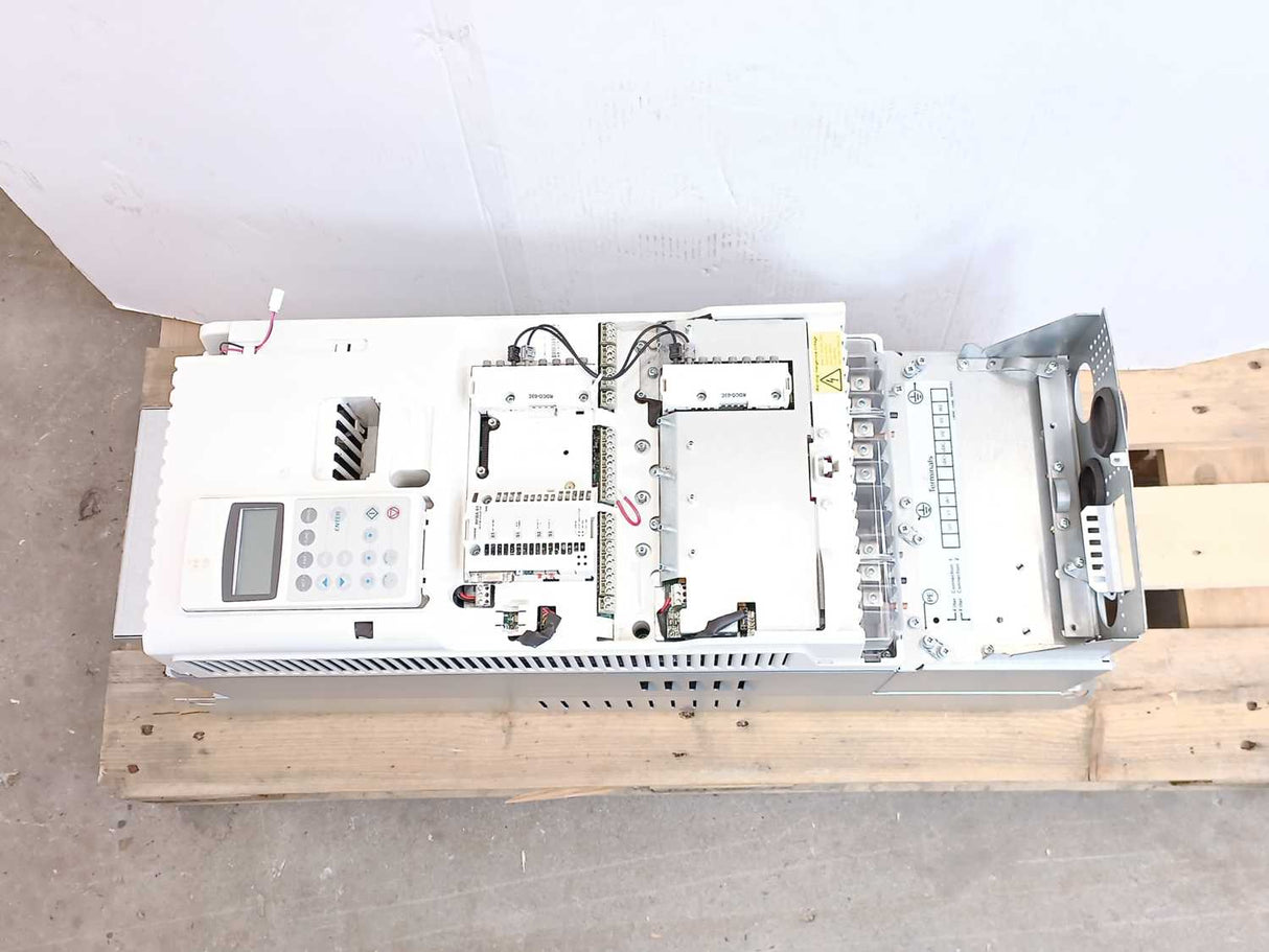 ABB ACS800-31-0025-3+K454+R705 IP21, UL Open Type + Control Panel  CDP312R