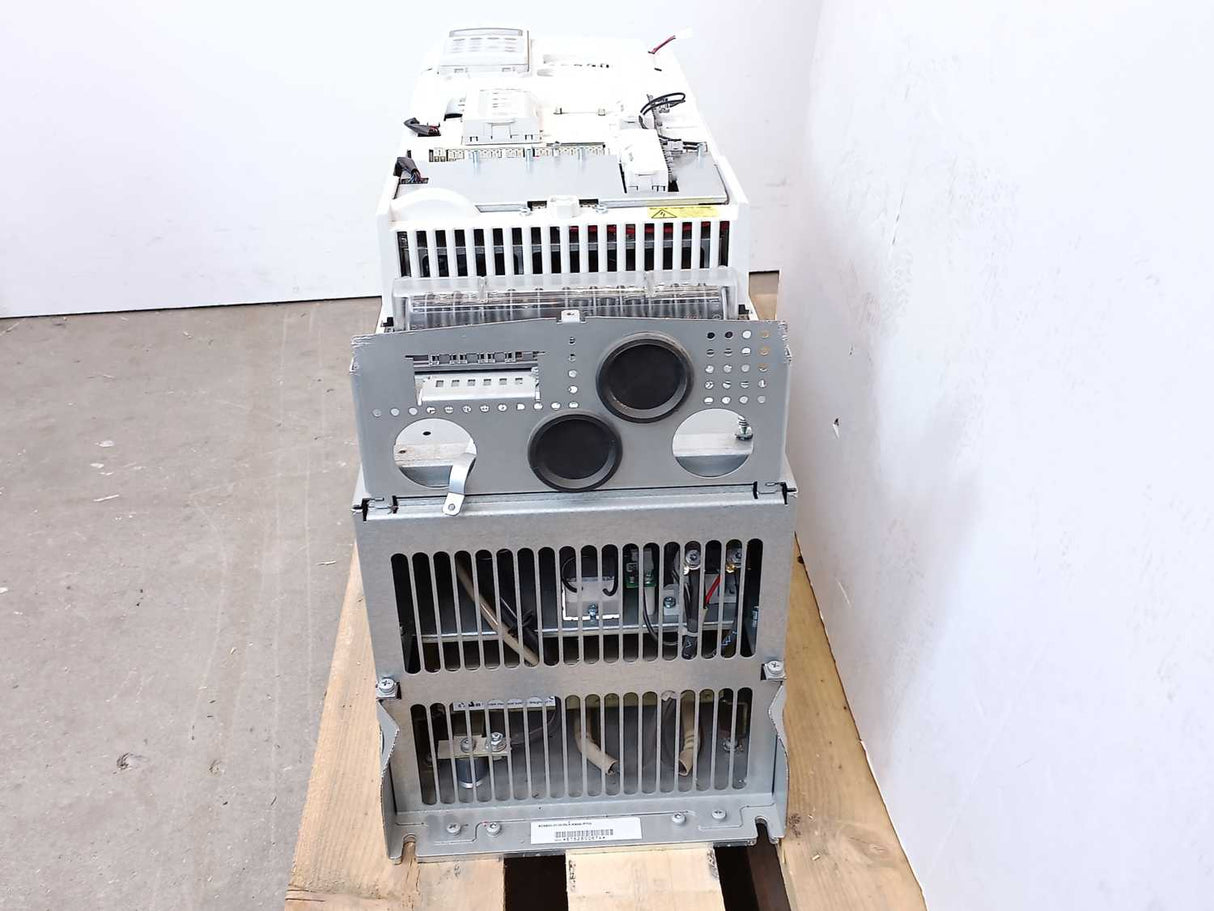 ABB ACS800-31-0025-3+K454+R705 IP21, UL Open Type + Control Panel  CDP312R