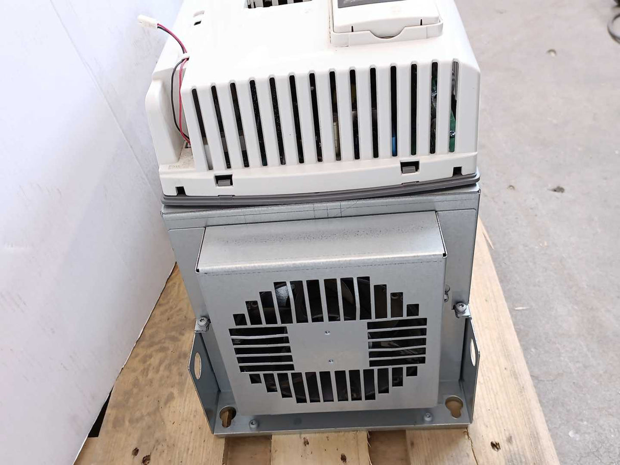 ABB ACS800-31-0025-3+K454+R705 IP21, UL Open Type + Control Panel  CDP312R