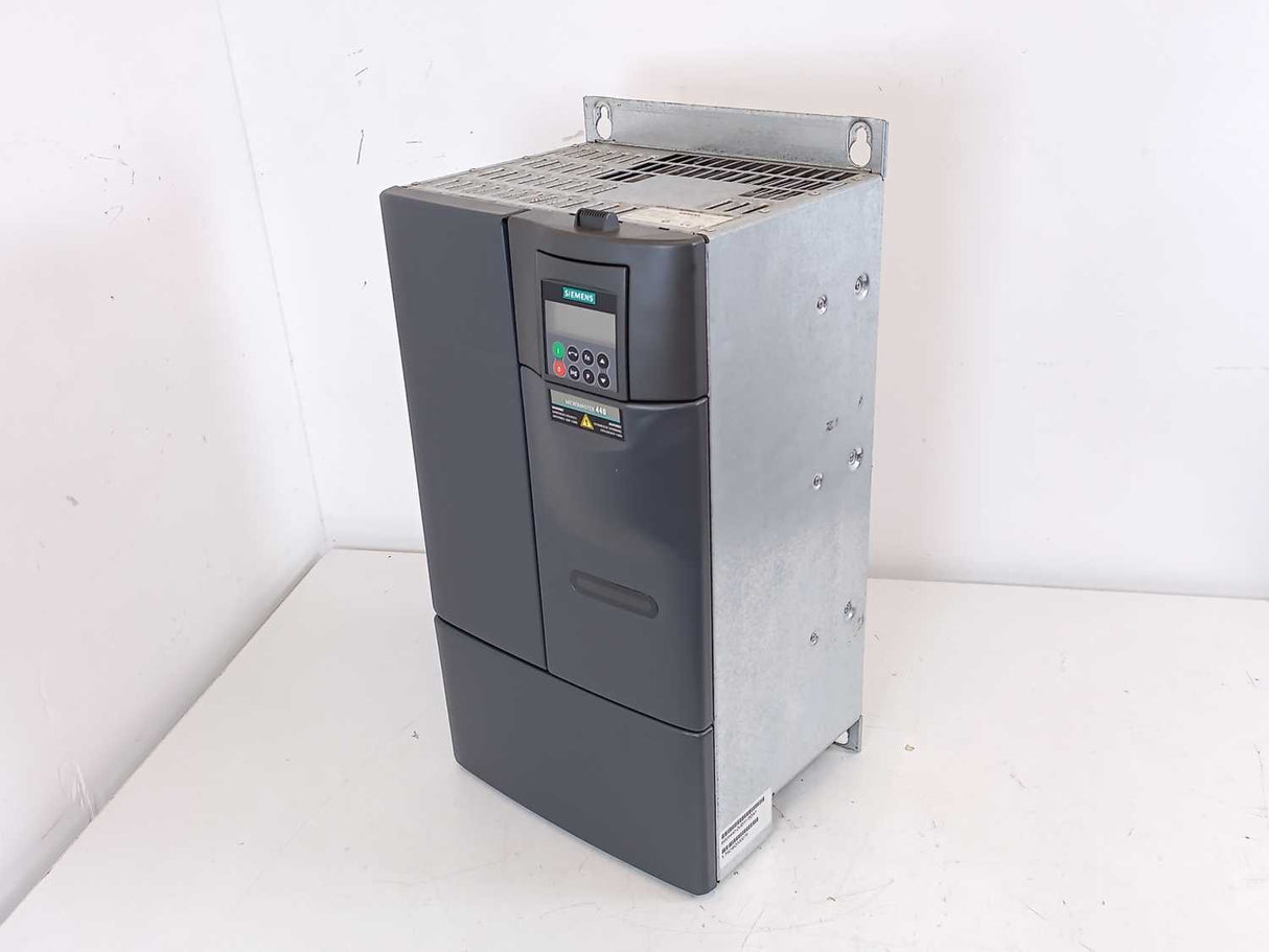 Siemens 6SE6440-2UD31-8DA1 MICROMASTER 440 Frequency Converter 18.5kW
