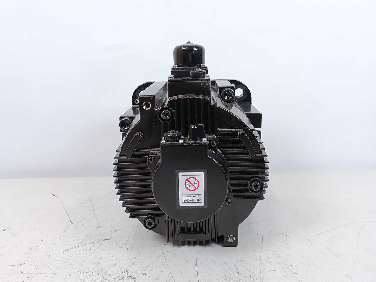 YASKAWA ELECTRIC SGMRV-37ANA-YR13 Servo Motor AC 3.7kW, 23.6A 200V