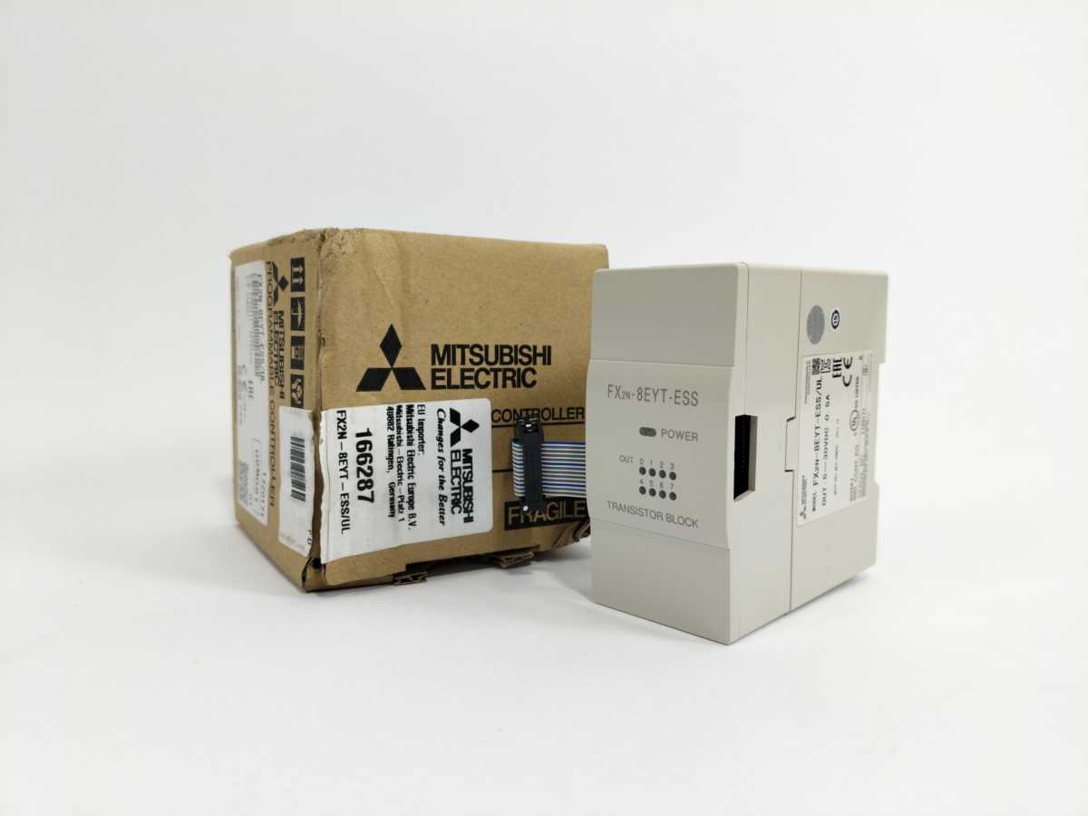 Mitsubishi FX2N-8EYT-ESS/UL Programmable Logic Controller
