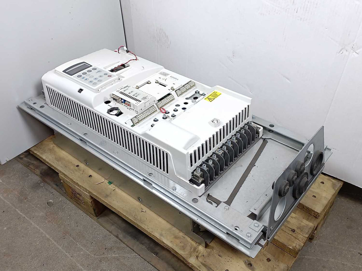 ABB ACS800-01-0050-3+B056+E202+P901+R705 IP55, UL Type 1+Control Panel  CDP312R