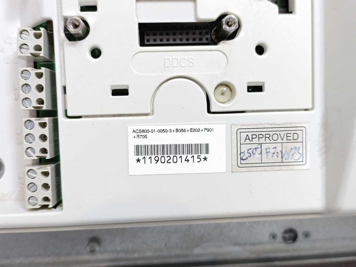 ABB ACS800-01-0050-3+B056+E202+P901+R705 IP55, UL Type 1+Control Panel  CDP312R