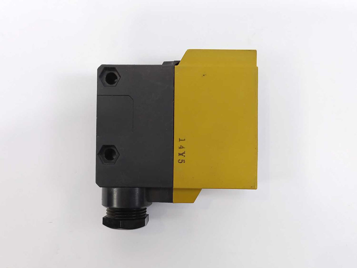 OMRON E3A2-10DM4T Photoelectric Switch