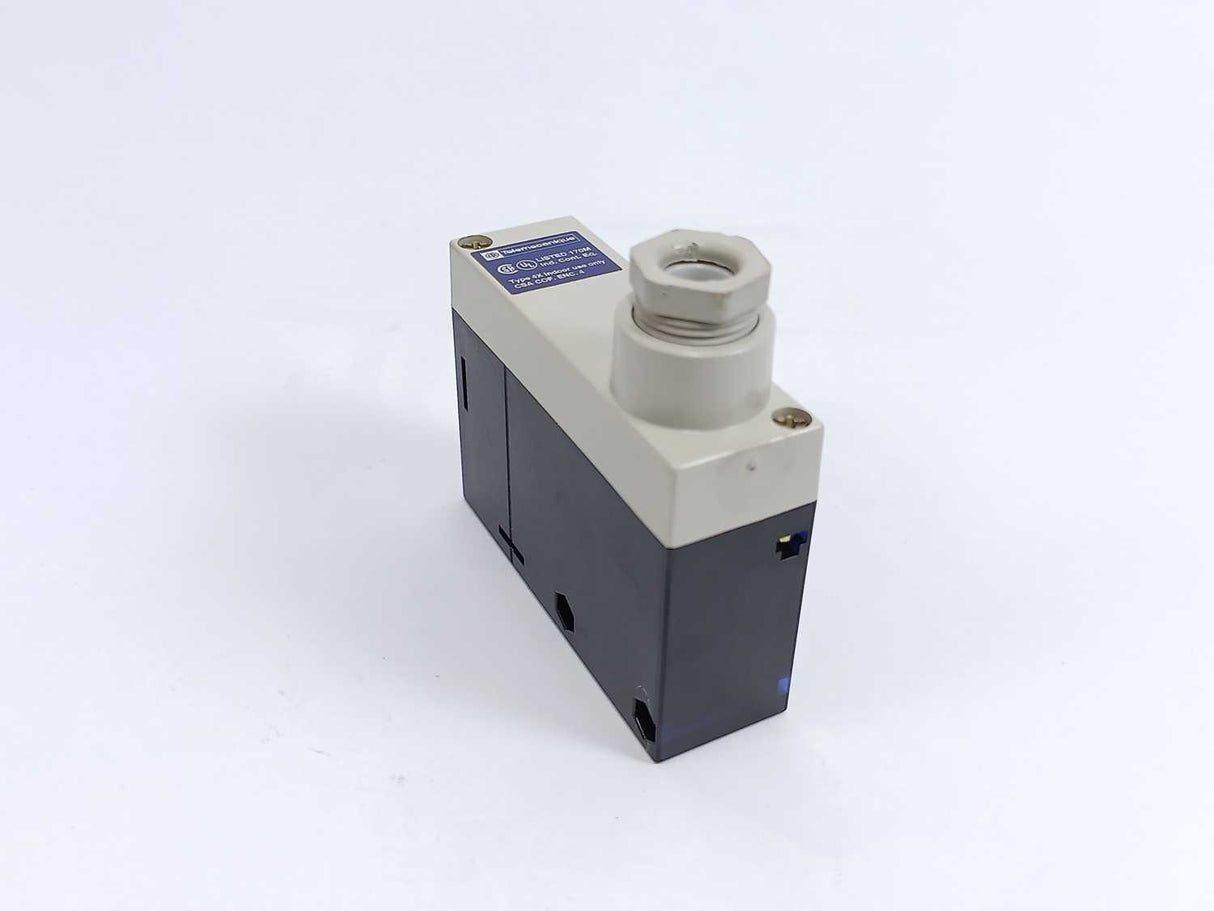 Schneider / Telemecanique XUJ-T100314 Electrical Sensor