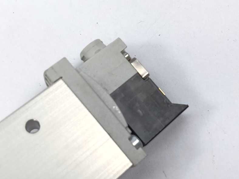 Festo 574368 VUVG-L14-T32C-MT-G18-1P3 Solenoid Valve