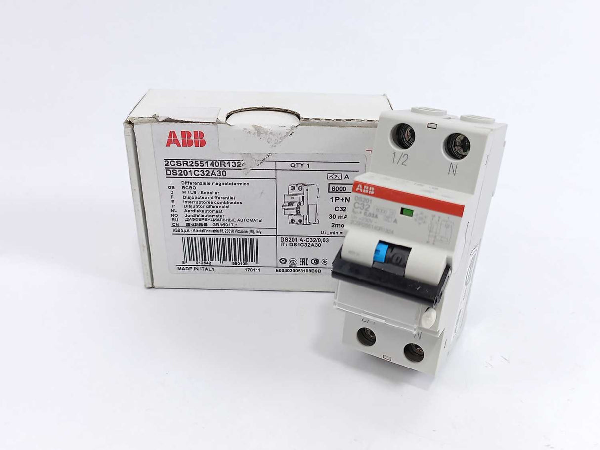 ABB 2CSR255140R1324 Circuit Breaker DS201C32A30