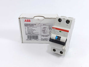 ABB 2CSR255140R1324 Circuit Breaker DS201C32A30