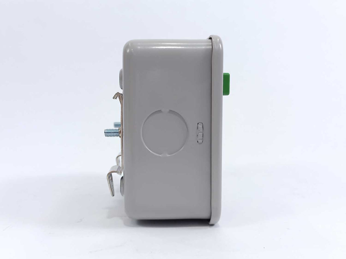 Volex VT1108SG 1 Gang Double Pole Switched Metalclad RCD Socket, 30mA