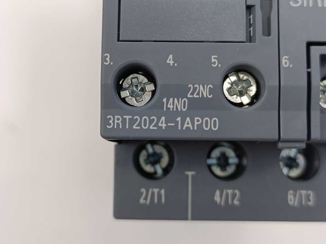 Siemens 3RT2024-1AP00 Contactor AC3:5,5KW
