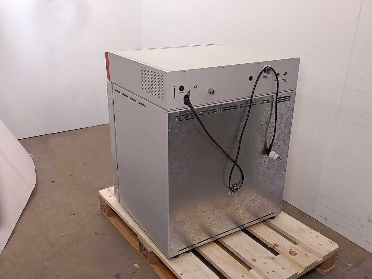 Binder 9030-0019 VD115 Vacuum Drying Chambers for Non-flammable Solvents