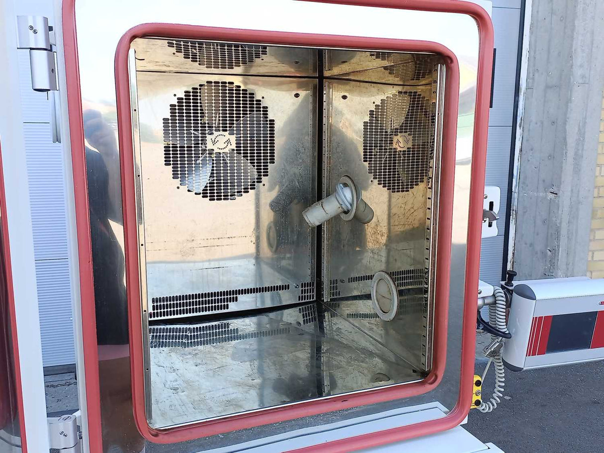 VOTSCH 56607726 VT 7021 Air-cooled Temperature Test Chamber Tested to -32°C