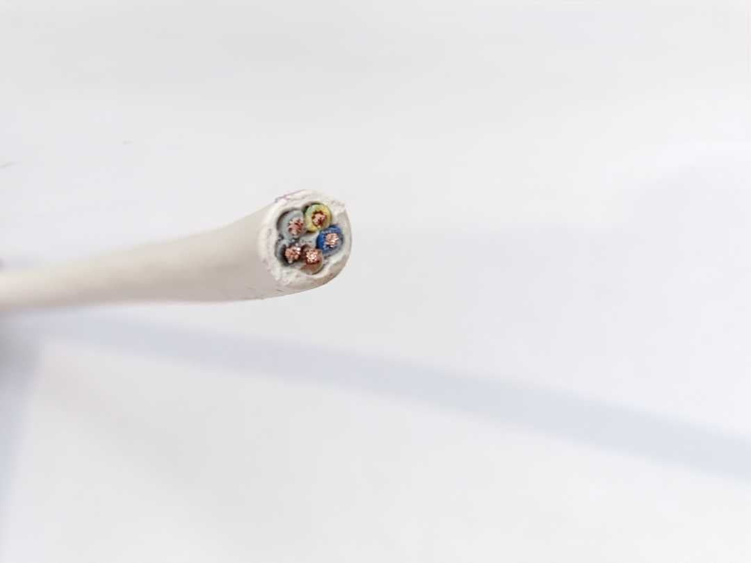 03VV-F White Cable 5 Cores 0,75mm2 Sold by the Meter