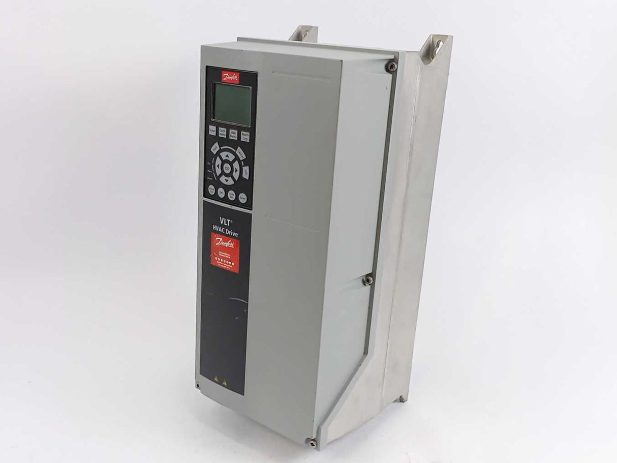 Danfoss 131U0929 FC-102P3K0T4Z55H1XGXXOXSXXXXAXBXCXXXXDX Frequency Converter