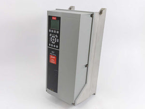 Danfoss 131U0929 FC-102P3K0T4Z55H1XGXXOXSXXXXAXBXCXXXXDX Frequency Converter