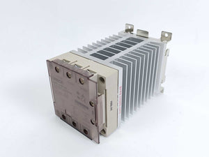 OMRON G3PE-515B-3N Solid State Contactor, 3-pole, 15 A, 200-480V