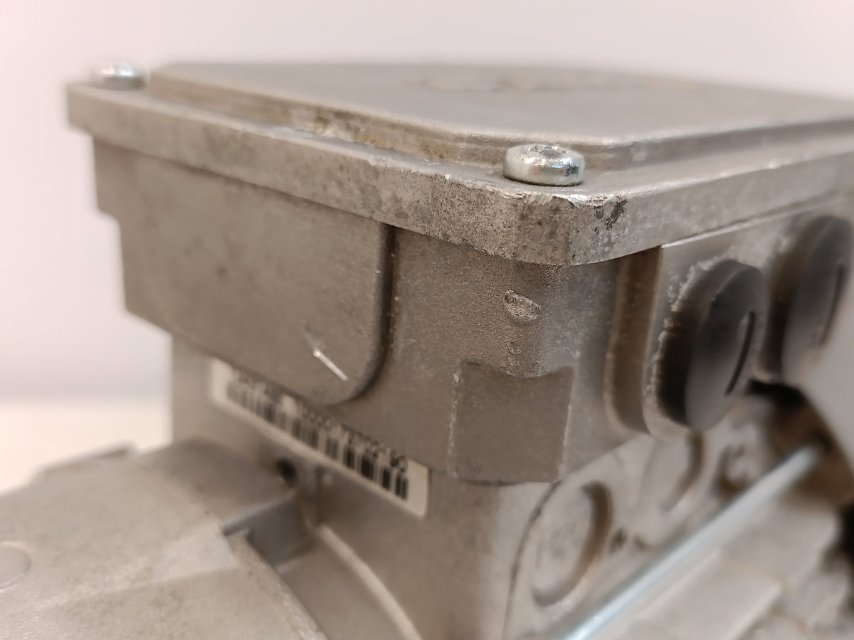 LENZE G50BB111MHAR2C 0,75kW Geared Motor, i=17,889