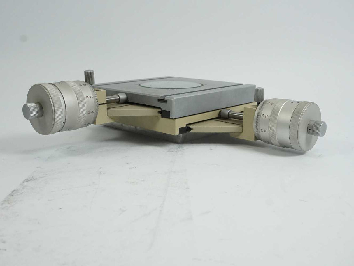 Mitutoyo 152-369 XY Precision Positioning Stage with Micrometer Heads