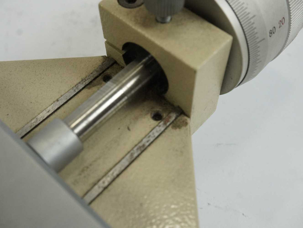 Mitutoyo 152-369 XY Precision Positioning Stage with Micrometer Heads