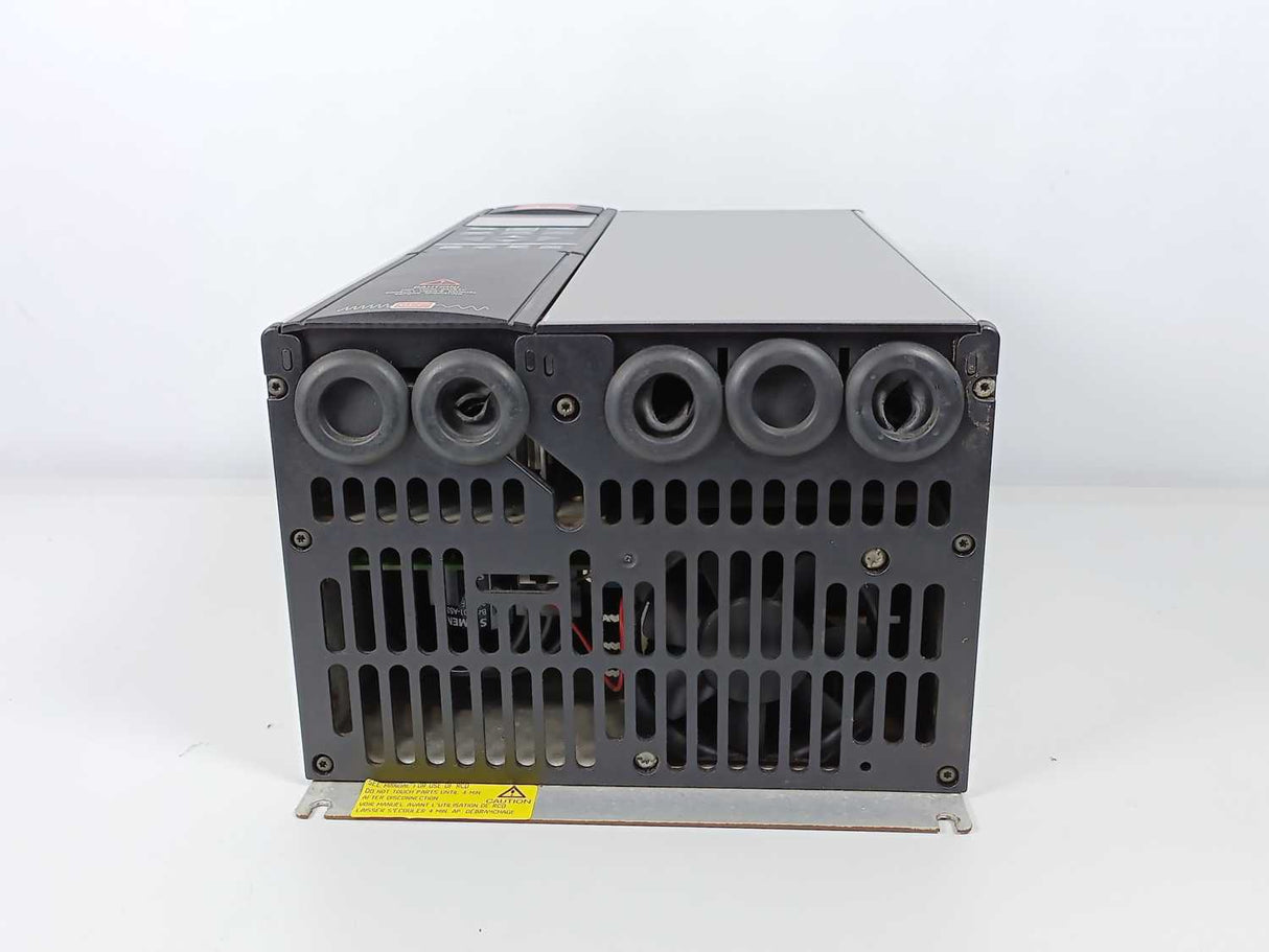 Danfoss VLT5003PT5C20STR3DLF00A00C0 175Z0131 VLT 5003 3.1kVA Frequency Converter