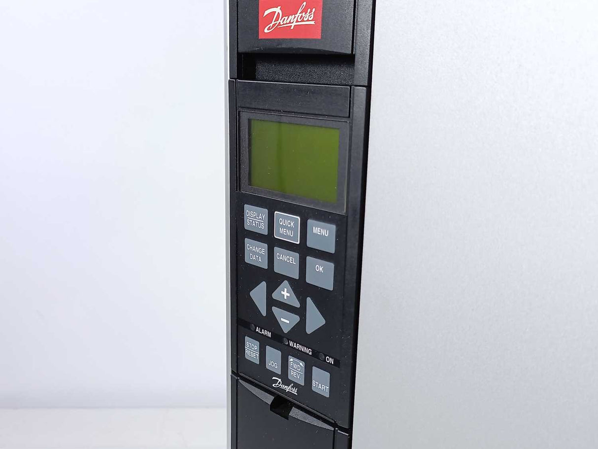 Danfoss VLT5003PT5C20STR3DLF00A00C0 175Z0131 VLT 5003 3.1kVA Frequency Converter