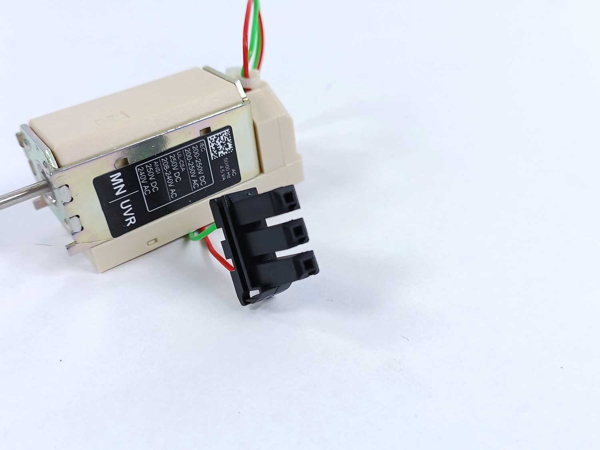 Schneider Electric 33671 Air Circuit Breaker Under Voltage Coil 200-25 ...