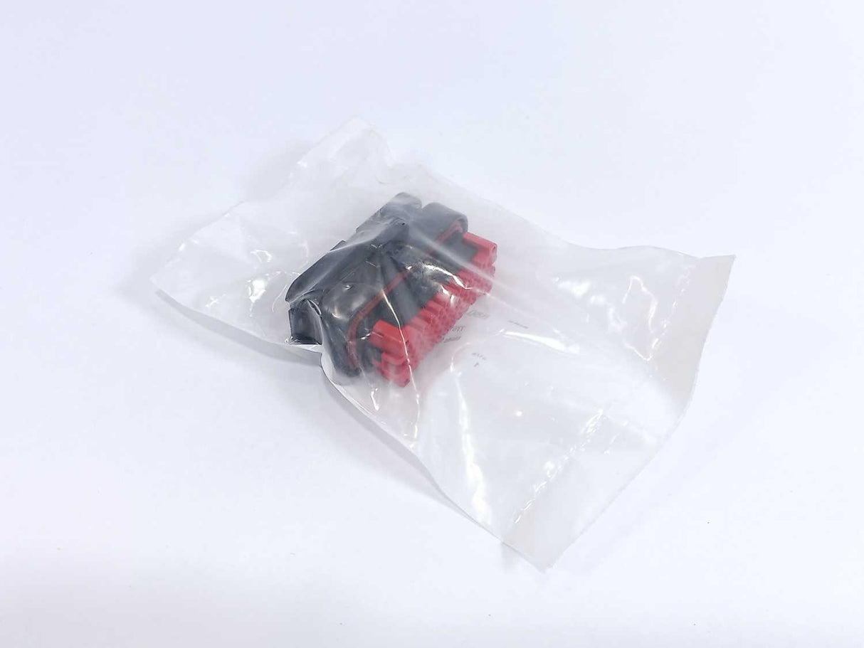 TE Connectivity 680-9437 Horizontal Female 35 Way Housing