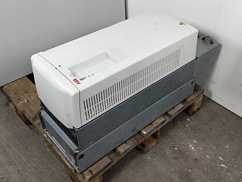 ABB ACS800-01-0070-3+E202+L503+P901 Frequency Converter