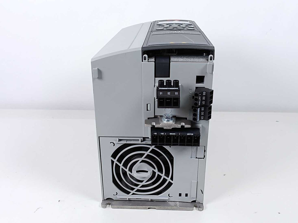 Danfoss FC-302P5K5T5E20H1XGCXXXSX 131B0131 Frequency Converter 5,5kW