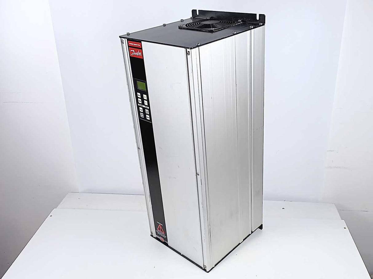 Danfoss 175H7272 VLT type 3011 Variable speed drive