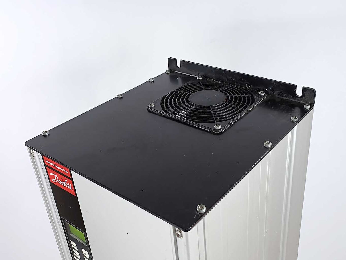 Danfoss 175H7272 VLT type 3011 Variable speed drive