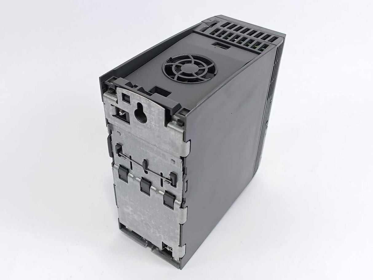 Siemens 6SL3210-1KE11-8AF2 Sinamics G120C PN 0.55kW Frequency Converter