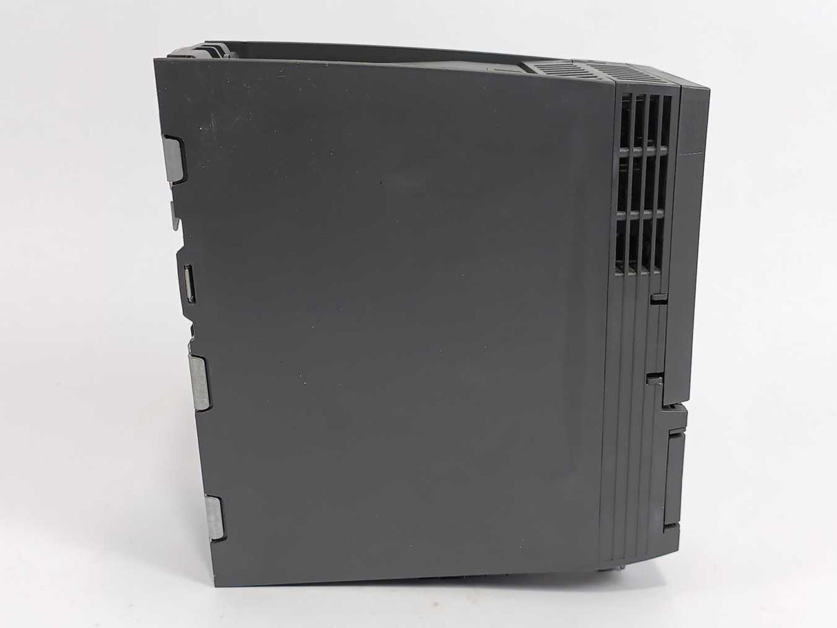Siemens 6SL3210-1KE11-8AF2 Sinamics G120C PN 0.55kW Frequency Converter
