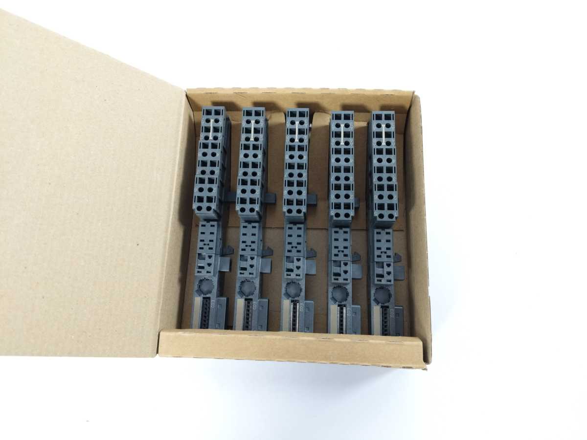 Siemens 6AG1193-4CA50-2AA0 SIPLUS ET200S TM-E15C26-A1 Box of 5 pcs.
