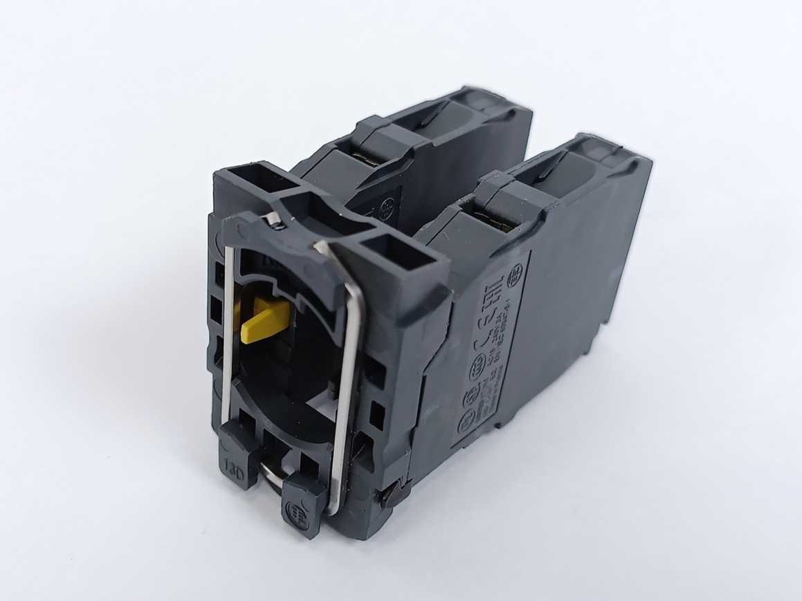 Schneider Electric XD5PA24 Harmony Joystick Controller