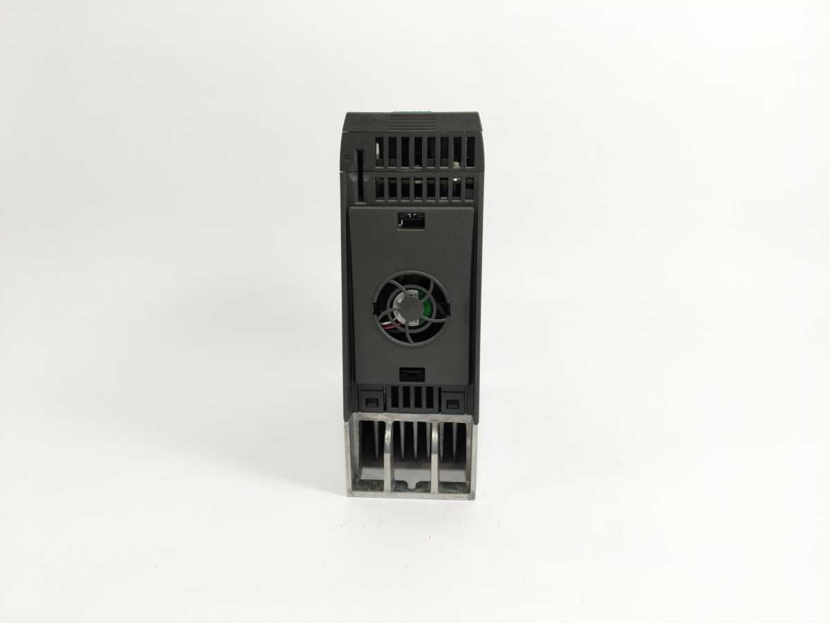 Siemens 6SL3210-1KE18-8AF1 SINAMICS G120C 4 kW Frequency Converter