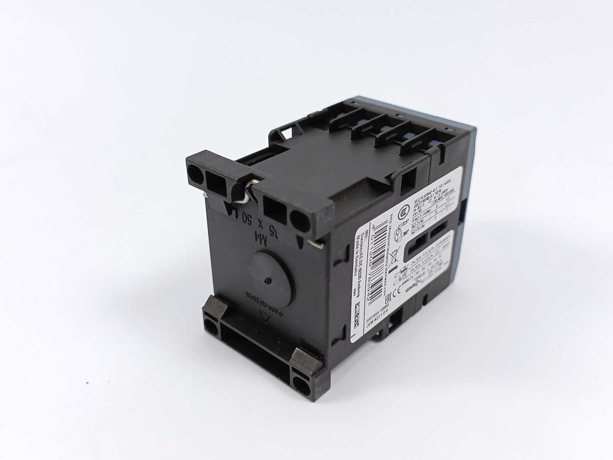Siemens 3RT2016-1BB41 Power Contactor 9 A, 4 kW / 400 V