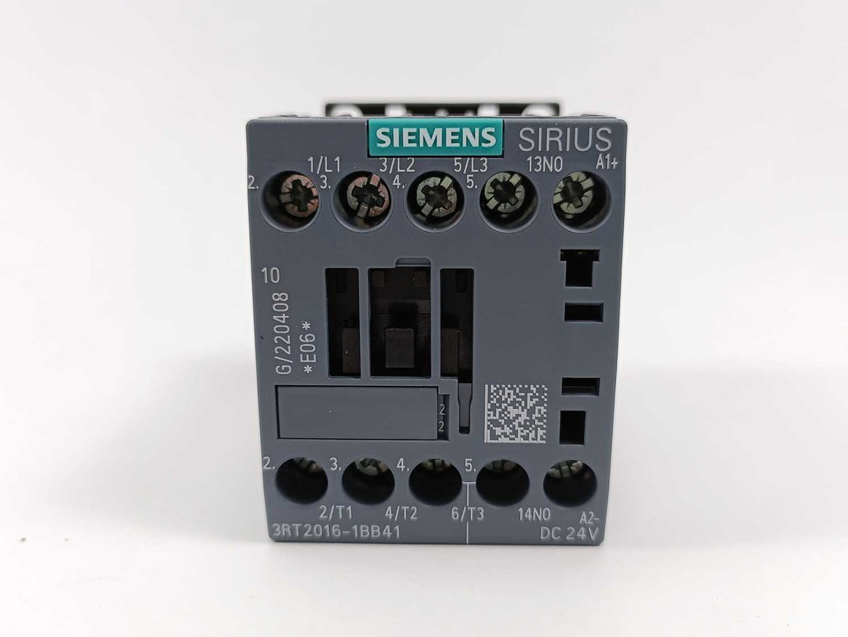 Siemens 3RT2016-1BB41 Power Contactor 9 A, 4 kW / 400 V