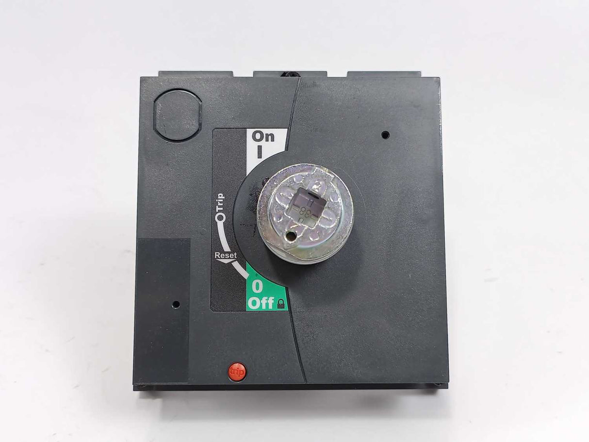 Schneider Electric LV432598 Compact NSX400/630 PowerPact L Extended Handle
