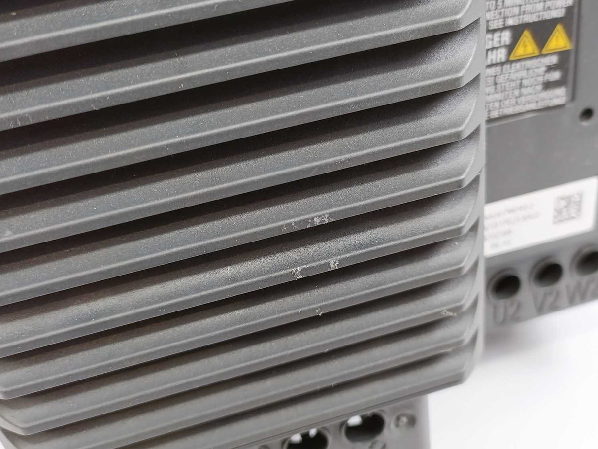 Siemens 6SL3210-1PE23-8AL0 SIAMICS Power Module PM240-2