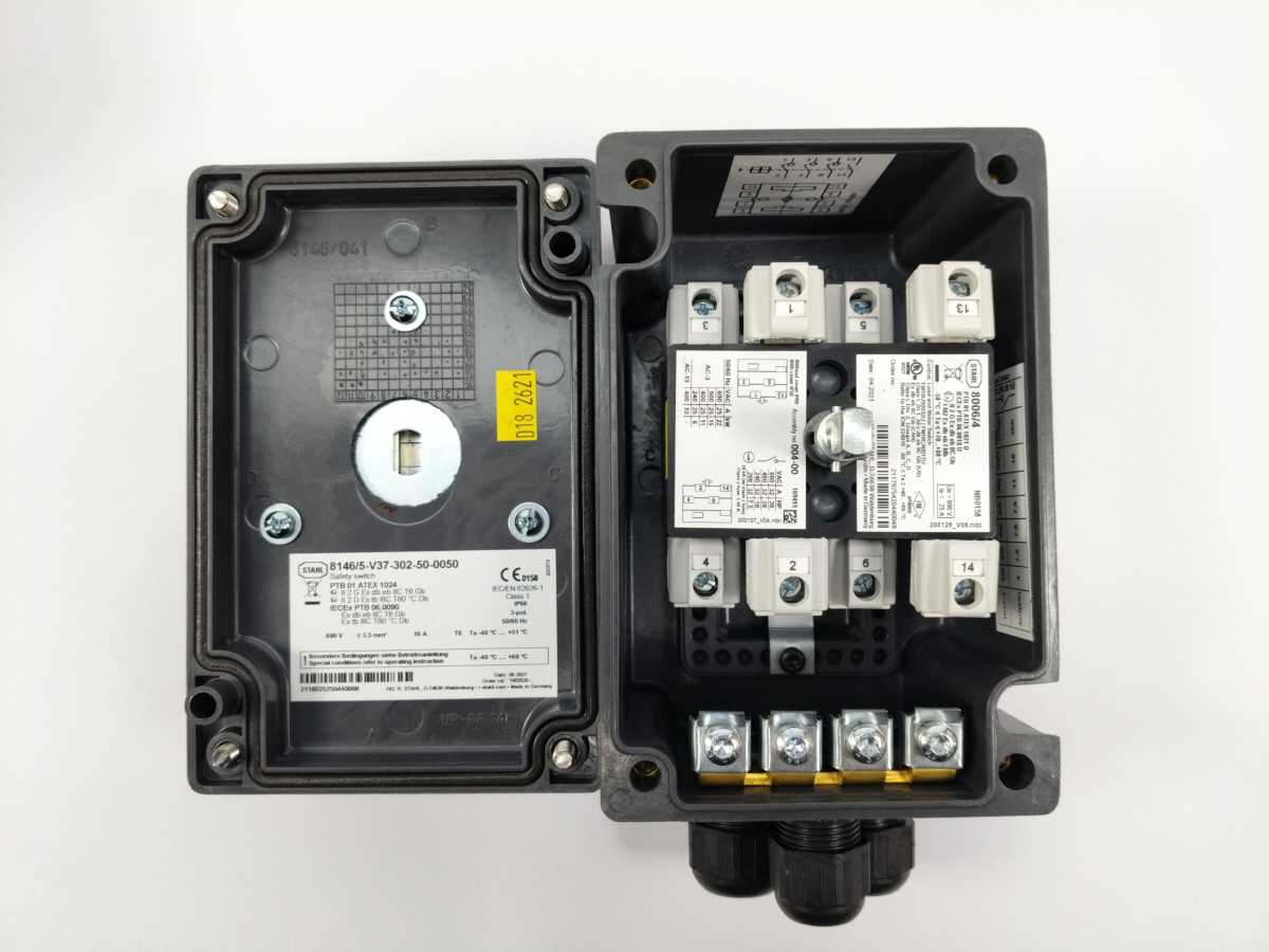 Stahl 201404 8146/5-V37-302-50-0050 Safety switch, 3-pole, 16 A, 690 V