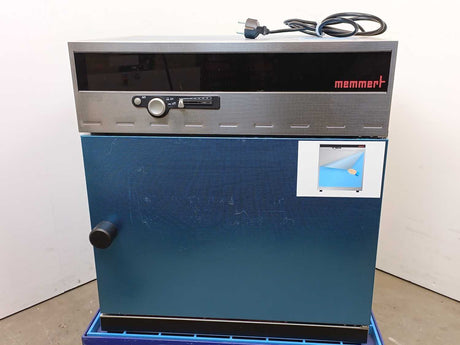 Memmert INB 200 Incubator 230V, 50/60Hz, 2A, +5°C up to 70°C