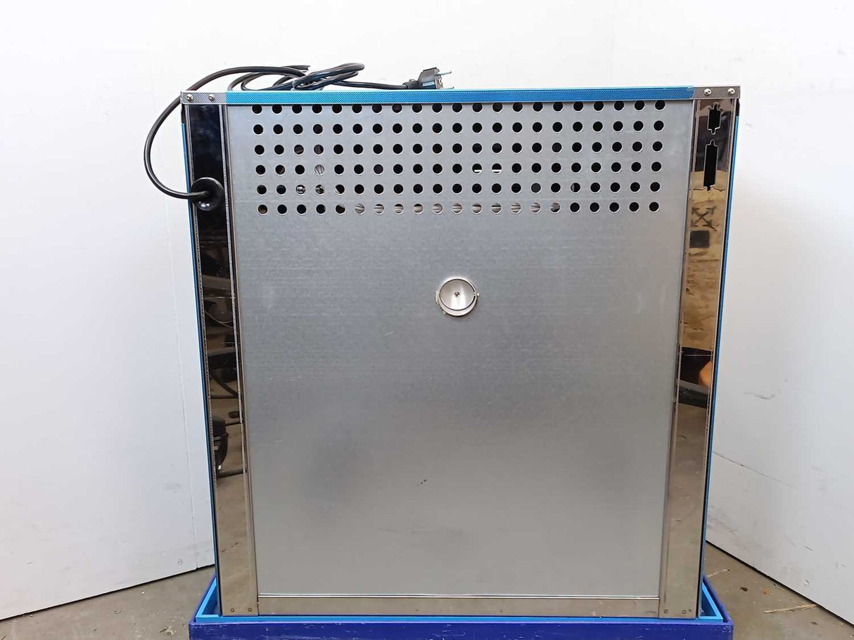 Memmert INB 200 Incubator 230V, 50/60Hz, 2A, +5°C up to 70°C