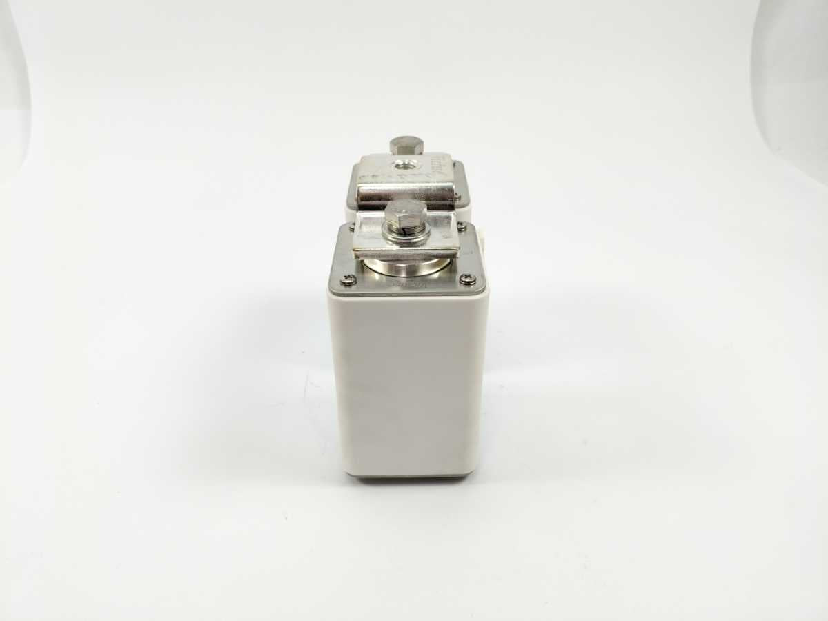 Vicfuse 2xVD3 1600A 900VDC FS-M Duel Fuses